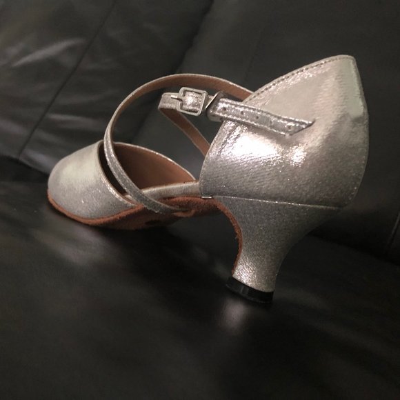 NEW Ballroom Latin Dance Shoes in Silver - Picture 6 of 14